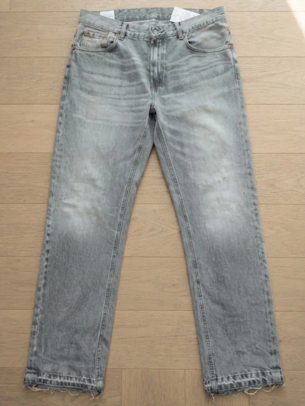 Zara distressed Men's Washed Gray Jeans
